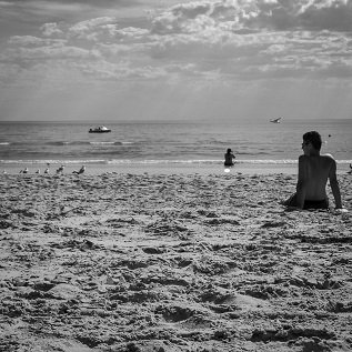 Beach BW Tiny.jpg