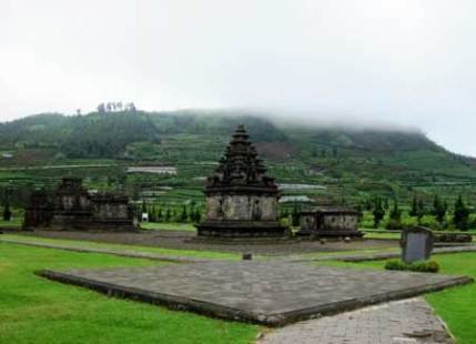 Candi-Arjuna-Dieng.jpg