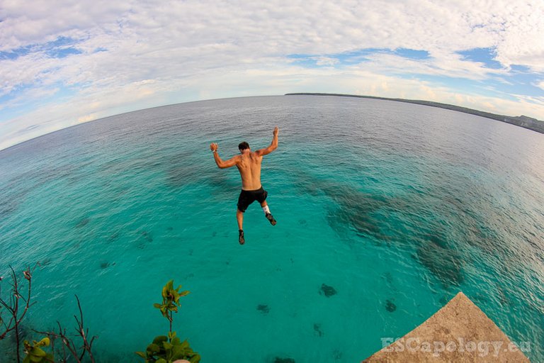 Siquijor-Cliff-Diving.jpg