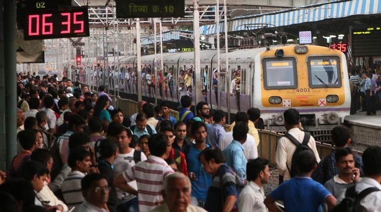 mumbai-train-borivili-station-express759.jpg