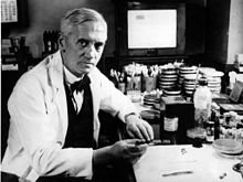 220px-Alexander_Fleming.jpg