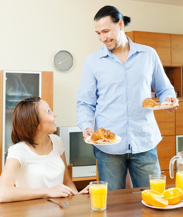 freepik kitchen couple7.jpg