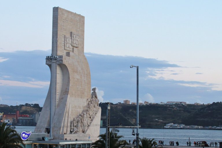 discovery monument in lisbon.jpg