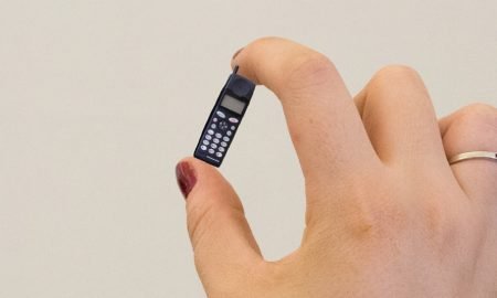 tiny-mobile-phone-ban-450x270.jpg