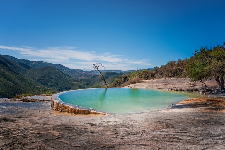 Hierve-El-Agua-001.jpg