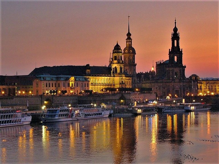 dresden-906302_960_720.jpg