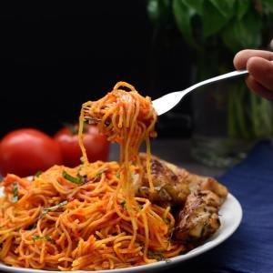 jollof-spaghetti (1).jpg