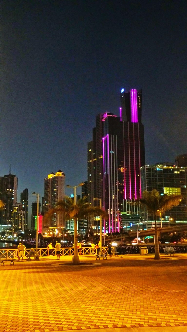 noche-panama-anabell-hilarski.jpg