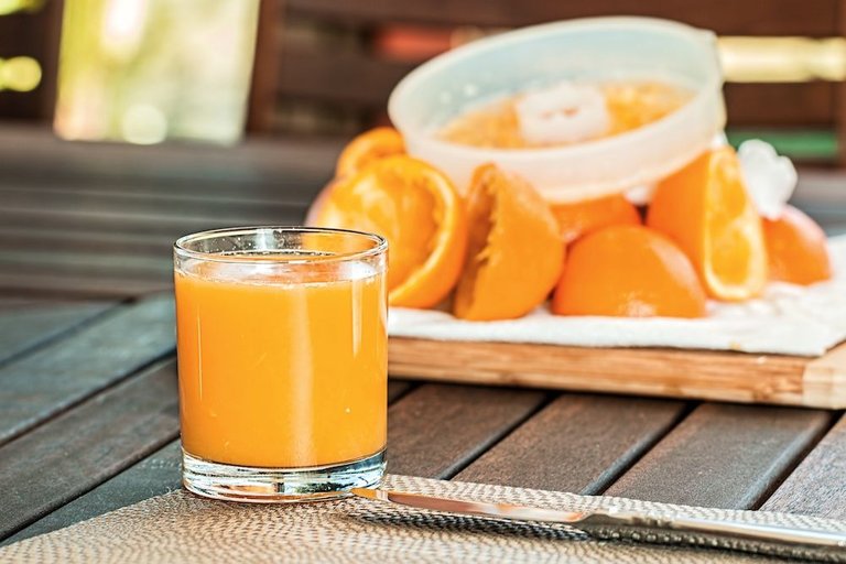 fresh-orange-juice-squeezed-refreshing-citrus-158053.jpg