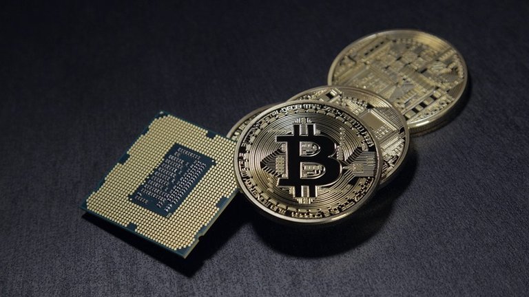 Bitcoin-Crypto-Currency-Electronic-Cyber-Finance-2057405.jpg