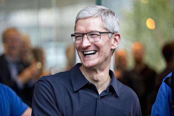 104818765-GettyImages-864125128-tim-cook.600x400.jpg