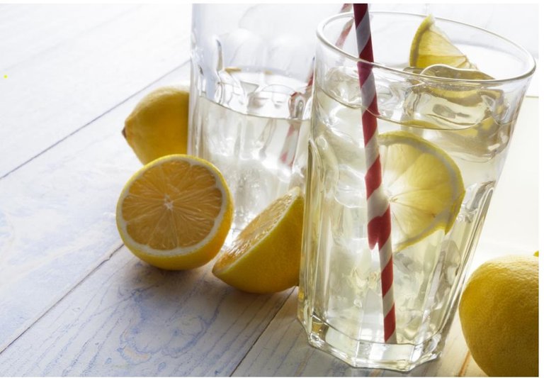 lemon water.jpg