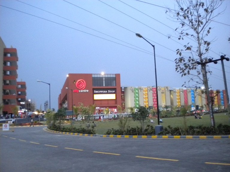 Siliguri_city_centre.jpg