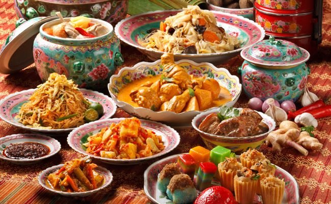 Malaysian-Peranakan-Cuisine-Image-via-Lipstiq-650x400.jpg.pagespeed.ce.PDfVLb1T-2.jpg