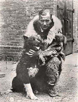 Gunnar_Kaasen_with_Balto.jpg