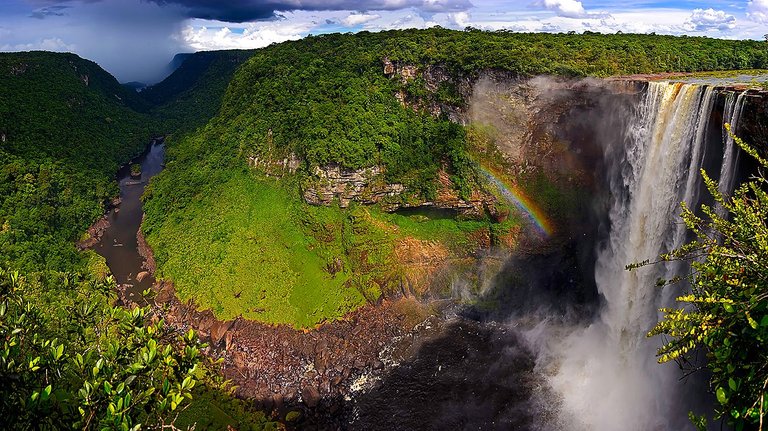 Kaiteur-Fall-Guyana.jpg