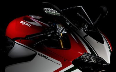 ducati-1199-tricolore-4.jpg