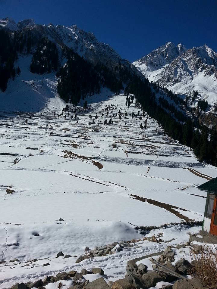 Naran Kaghan Valley (2).jpg