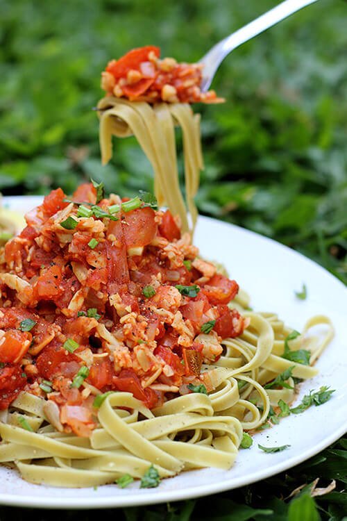 Vegane-Bolognese-mit-Blumenkohl-2.jpg