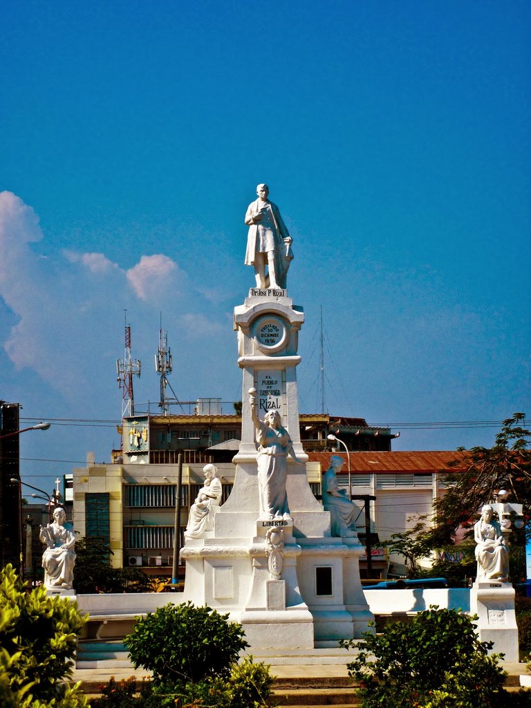 plaza-rizal-infront-of-zamboanga-city-hall-2.jpg