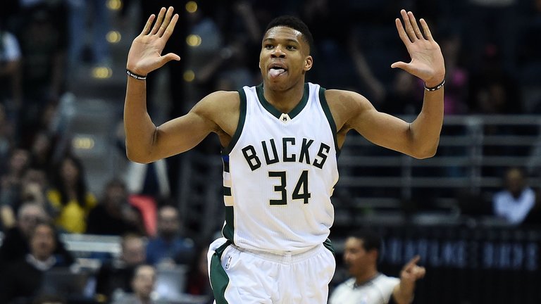 andrew-perloff-giannis-antetokounmpo.jpg