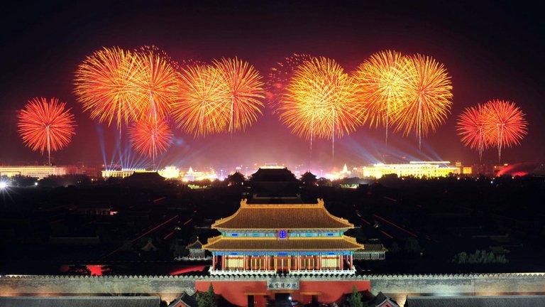 fireworks_tiananmen.jpg