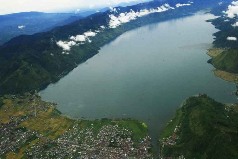 danau1.jpg