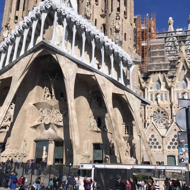 catedral de la sagrada familia España.jpg