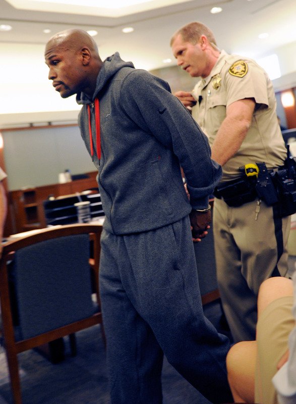 floyd-mayweather-jr-arrested.jpg