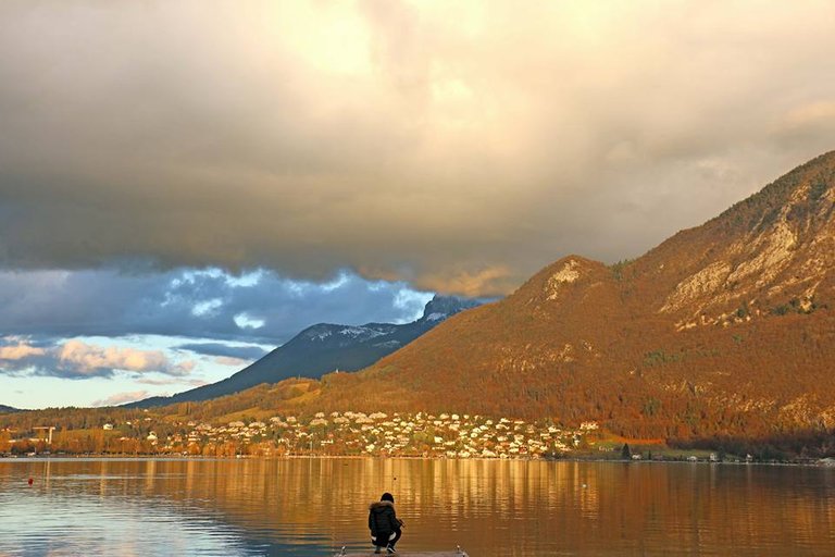 Lake Annecy.jpg