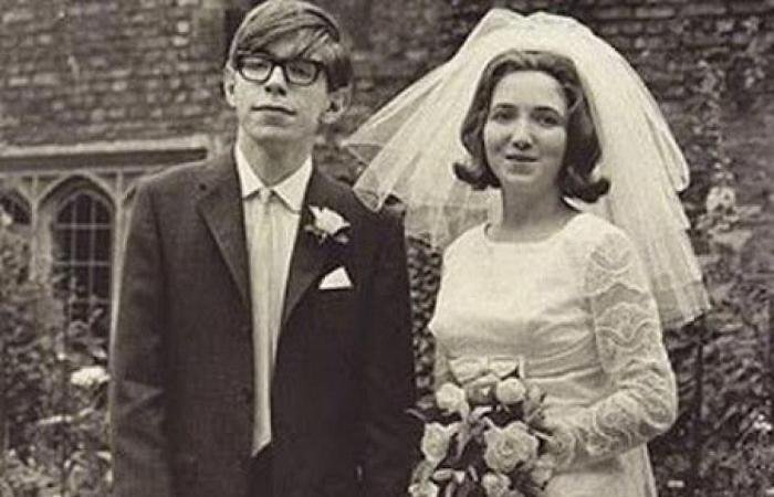 23-year-old-Hawking-married-Jane-Wilde2..jpg