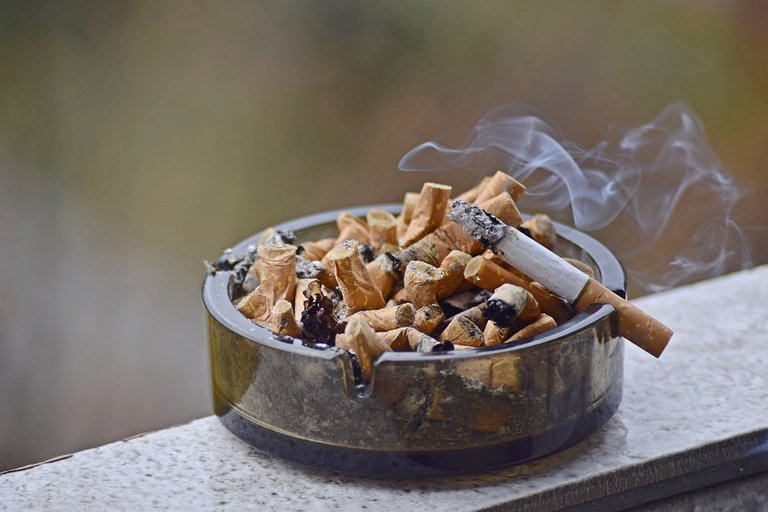 ashtray-3365285_960_720.jpg