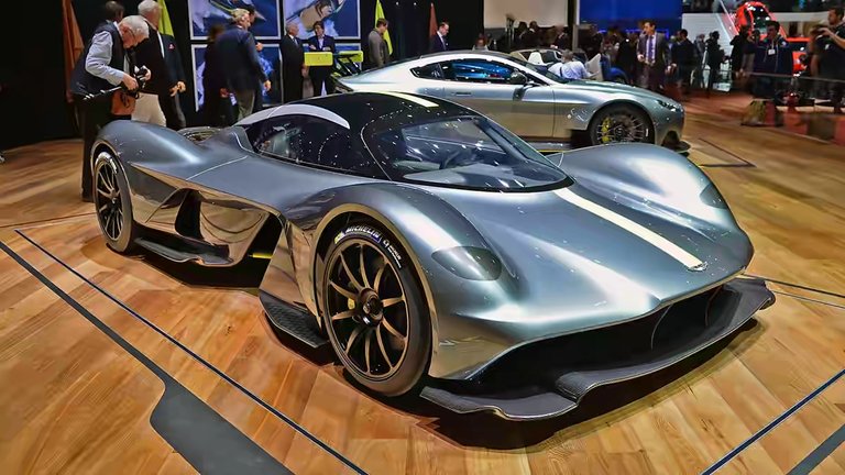 aston_martin_valkyrie.jpg