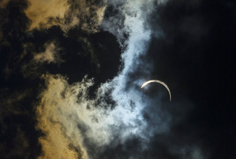 eclipse_solar_2017-fotos-imagenes-milenio-noticias_MILIMA20170821_0449_3.jpg