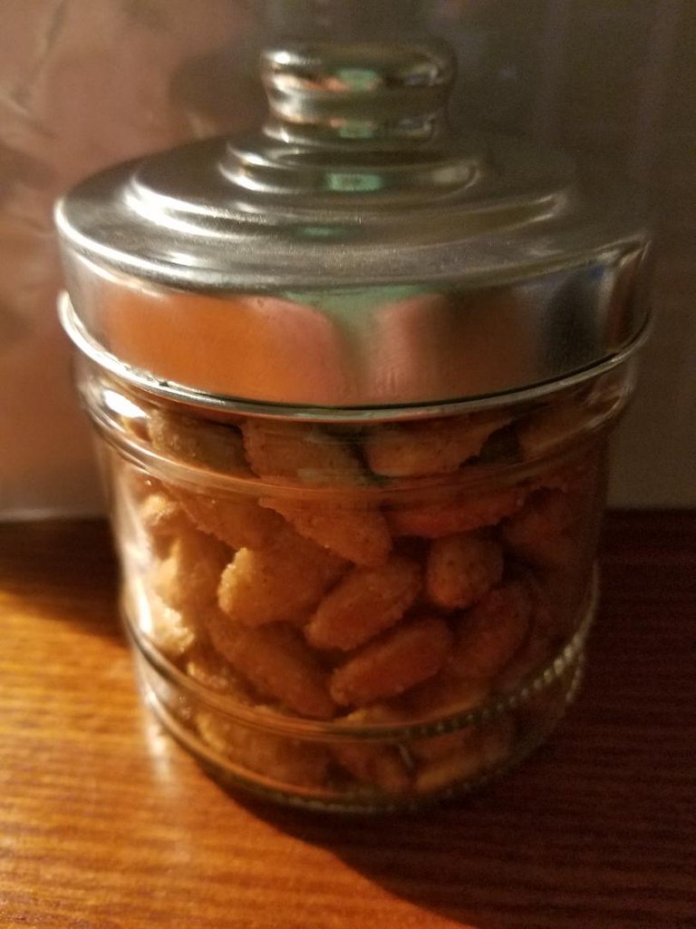 jar nuts.jpg