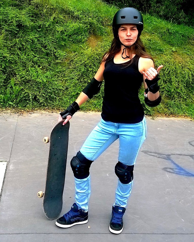 faowna skate 2.jpg