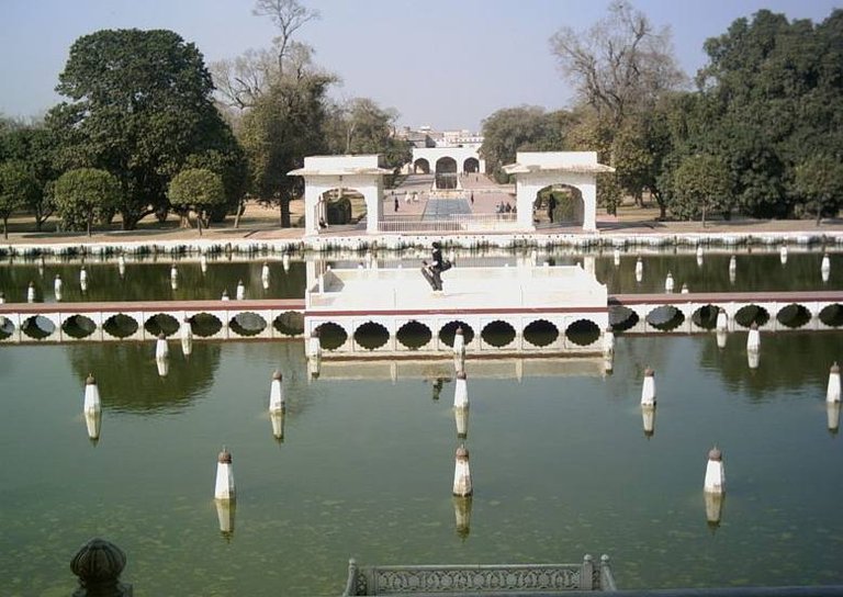 shalimar_garden.jpg