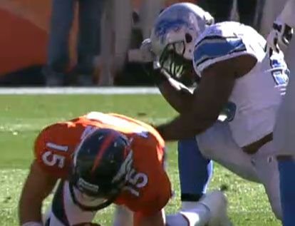 tebowing-tim-tebow-stephen-tulloch.jpg