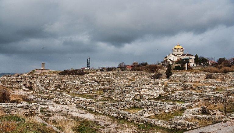 1024px-Chersonesos_ruins.jpg