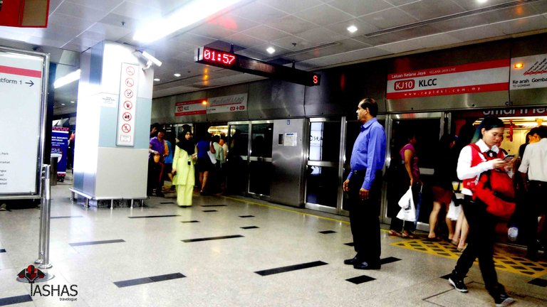 Malaysia LRT Station.jpg