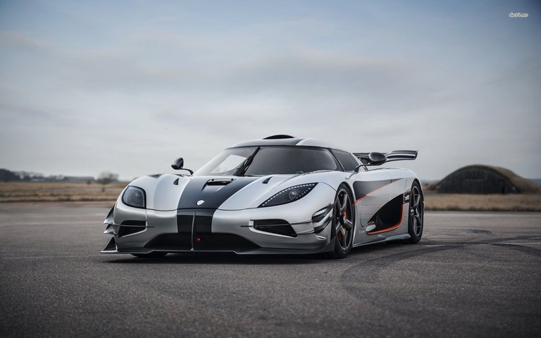 koenigsegg-hd-2880x1800.jpg