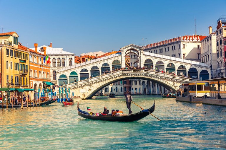 it-venice-s-borisov-shutterstock_187378805.jpg