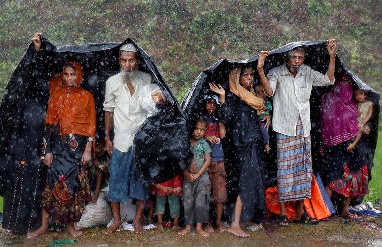 Burma killing rohingya.jpg