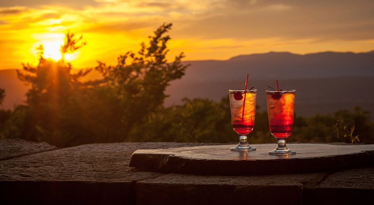 Mohonk-Sunset-Spirits-Header-2-e1489089491856.jpg