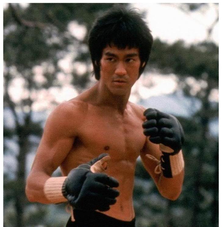 bruce-lee-gloves.jpg