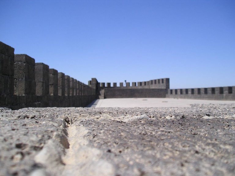 Diyarbakir walls.jpg