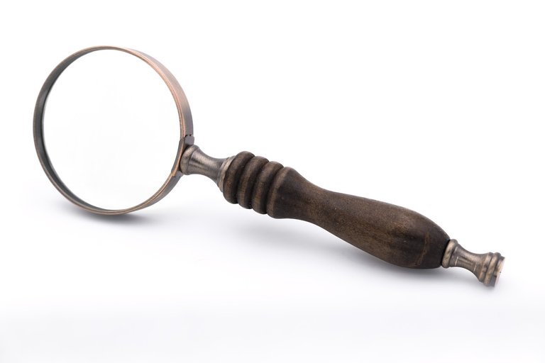 magnifying-glass-3180075_1280.jpg