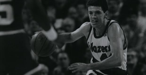 press-photo-portland-trail-blazers-basketball-drazen-petrovic-715535799322c9a0.jpg