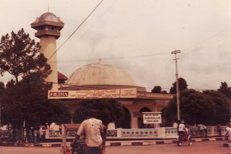 Di Masjid-.jpg