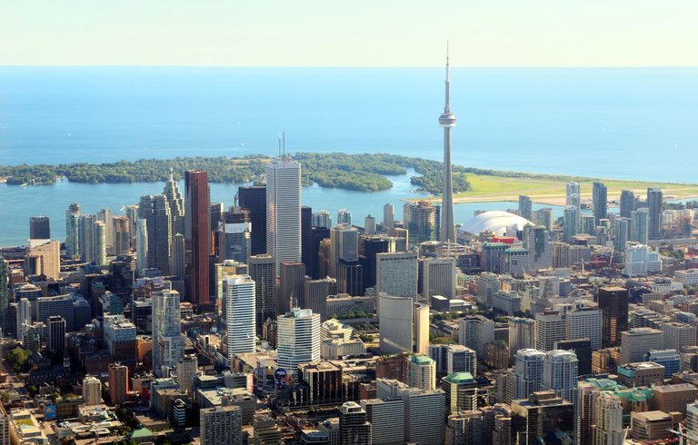 Toronto_ON_Toronto_Skyline2_modified.jpg